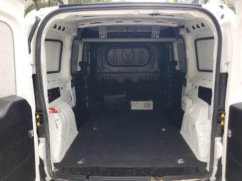 Used 2019 RAM ProMaster City Tradesman FWD image 12
