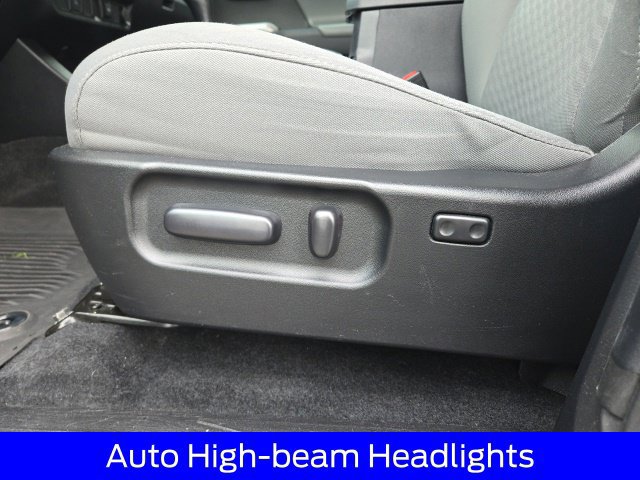 Used 2021 Toyota Tacoma SR5 AWD/4WD image 20