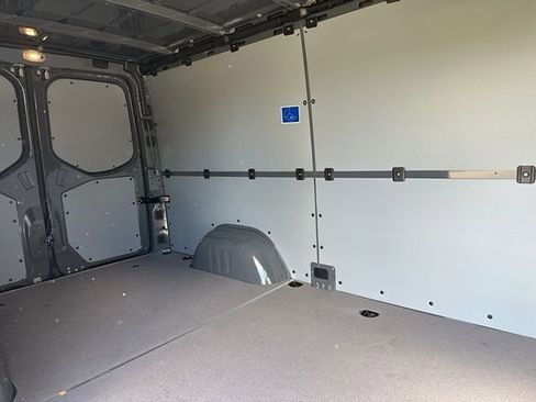 Used 2025 Mercedes-Benz Sprinter 2500 image 11