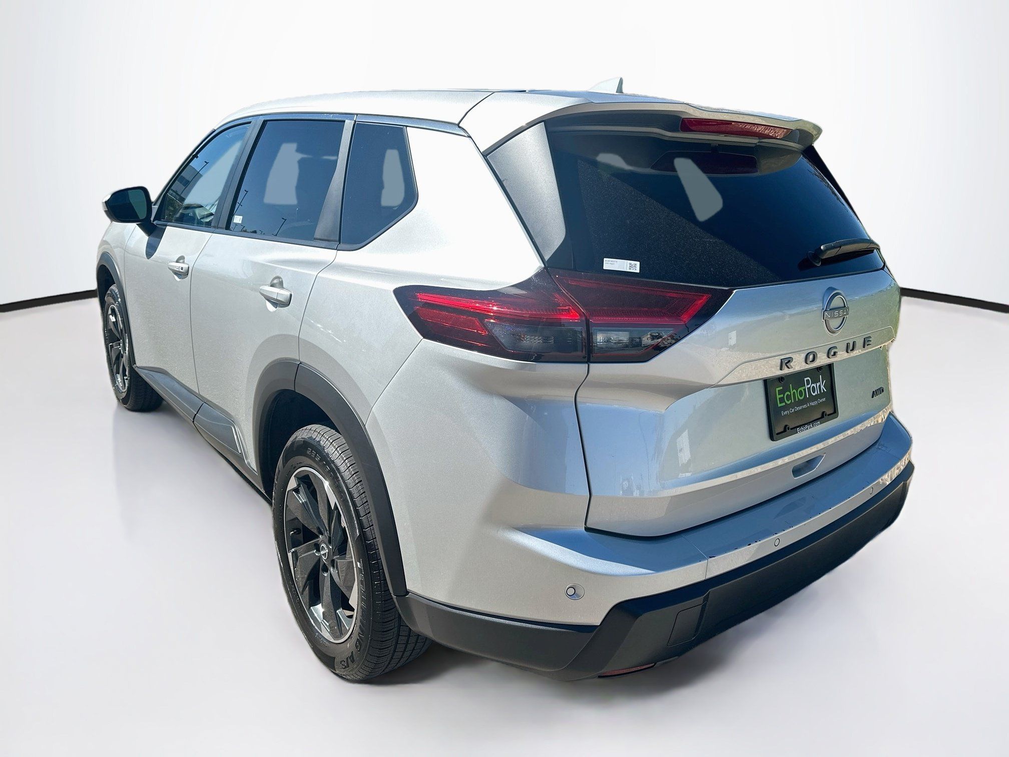 Used 2025 Nissan Rogue SV AWD/4WD image 5