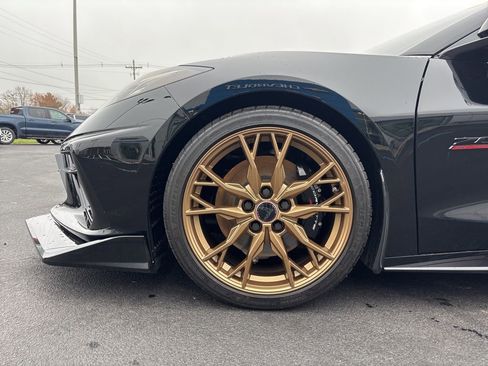 Used 2023 Chevrolet Corvette Stingray Convertible w/ Z51 Performance Package image 13