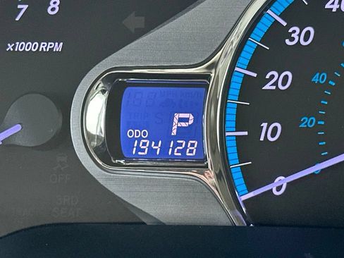 Used 2011 Toyota Sienna XLE FWD image 26