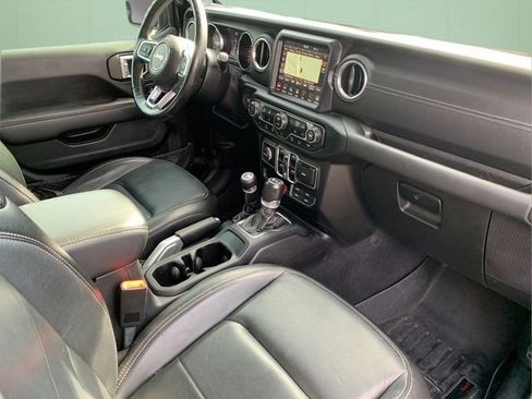 Certified 2020 Jeep Wrangler Unlimited Sahara image 37