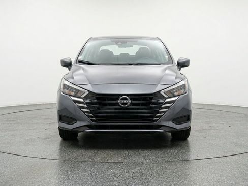 Used 2025 Nissan Versa SV FWD image 2