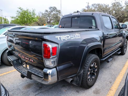 Used 2023 Toyota Tacoma TRD Off-Road image 8