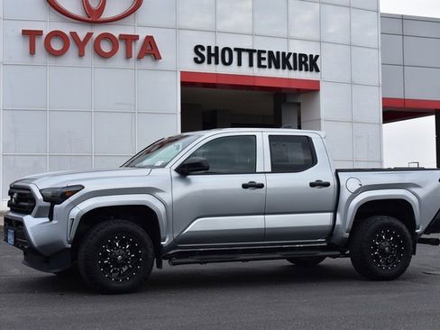 Used 2024 Toyota Tacoma SR image 1