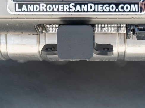 New 2025 Land Rover Defender 110 X-Dynamic SE image 30