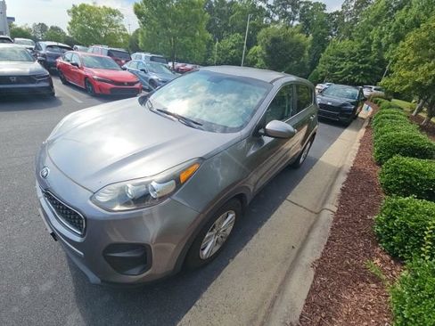 Used 2017 Kia Sportage LX FWD image 4