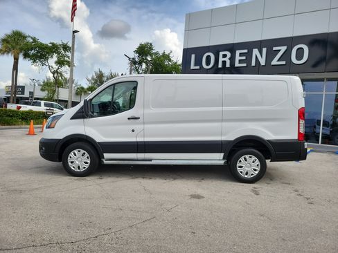 Used 2025 Ford Transit 250 Low Roof w/ Exterior Upgrade Package RWD image 8