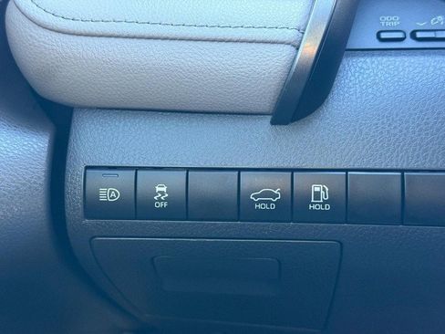 Used 2023 Toyota Camry LE w/ Convenience Package image 29