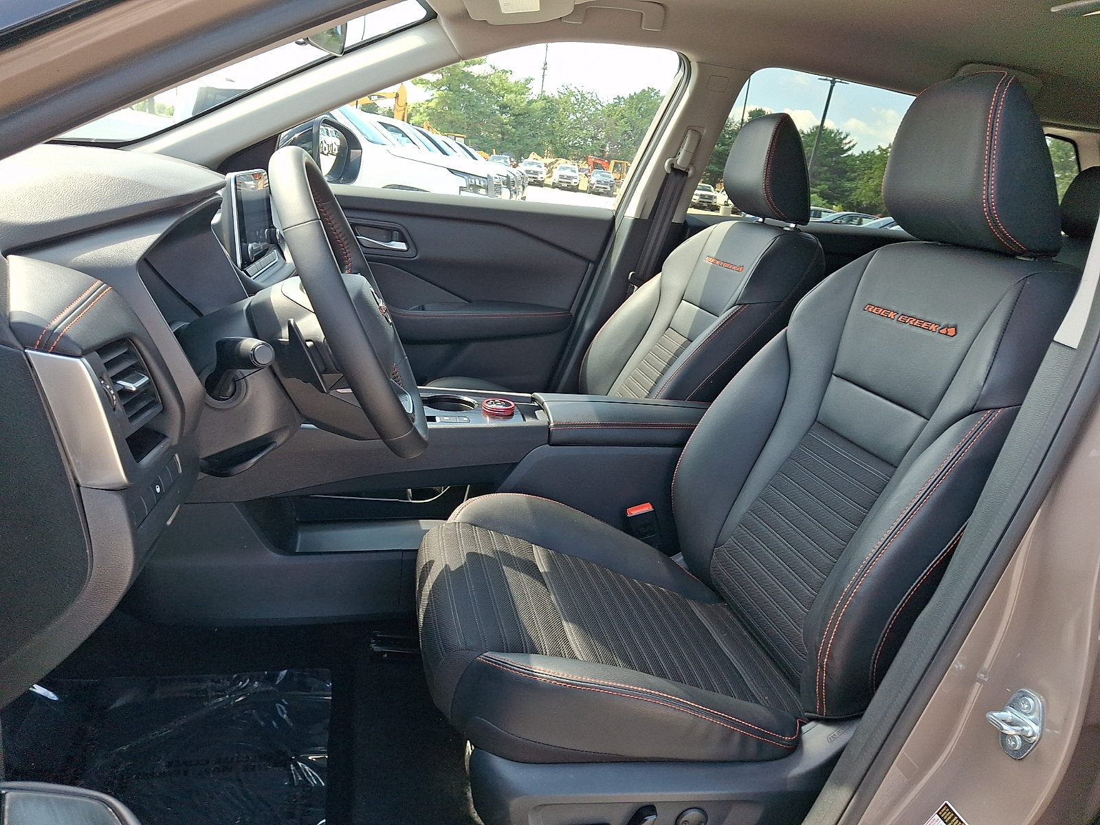 Certified 2025 Nissan Rogue SV AWD/4WD image 16