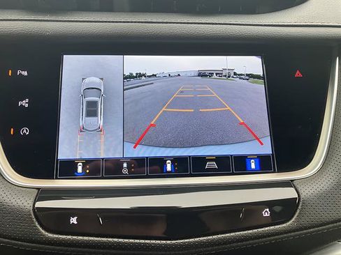 Certified 2024 Cadillac XT5 Sportv w/ Technology Package AWD/4WD image 15