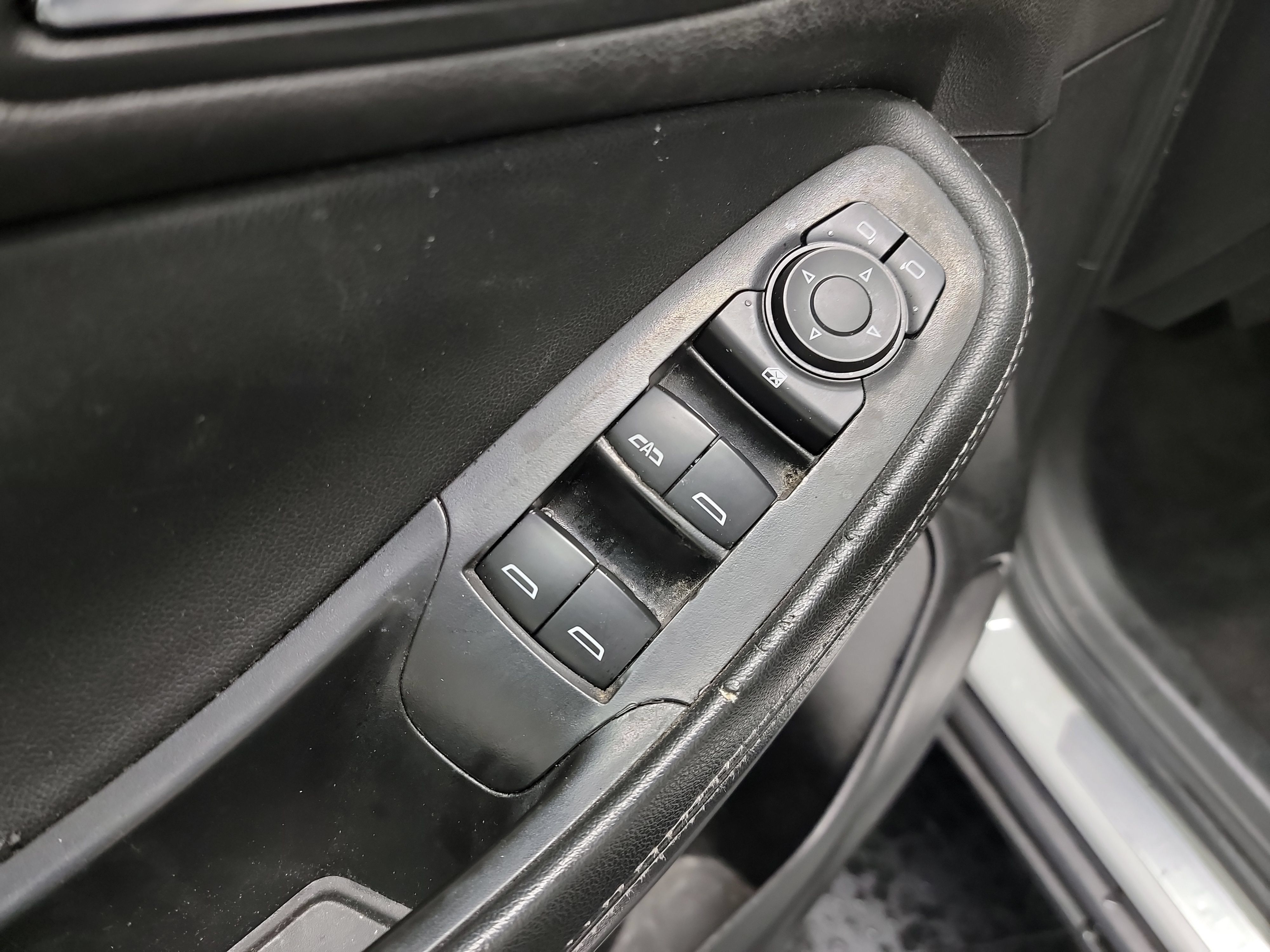 Used 2022 Buick Encore GX Preferred w/ Cold Weather Comfort Package AWD/4WD image 14