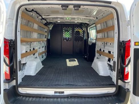 Used 2025 Ford Transit 250 Low Roof w/ Exterior Upgrade Package RWD image 5