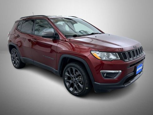 Used 2021 Jeep Compass Latitude AWD/4WD image 3