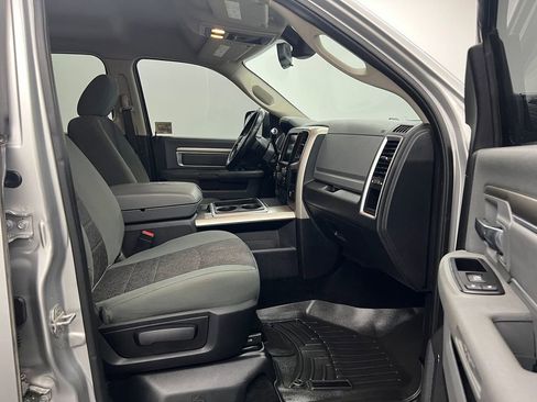 Used 2015 RAM 2500 Big Horn image 24