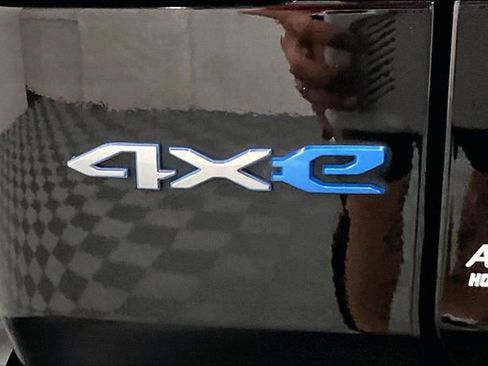 Used 2023 Jeep Wrangler Sahara 4xe w/ Cold Weather Group image 9