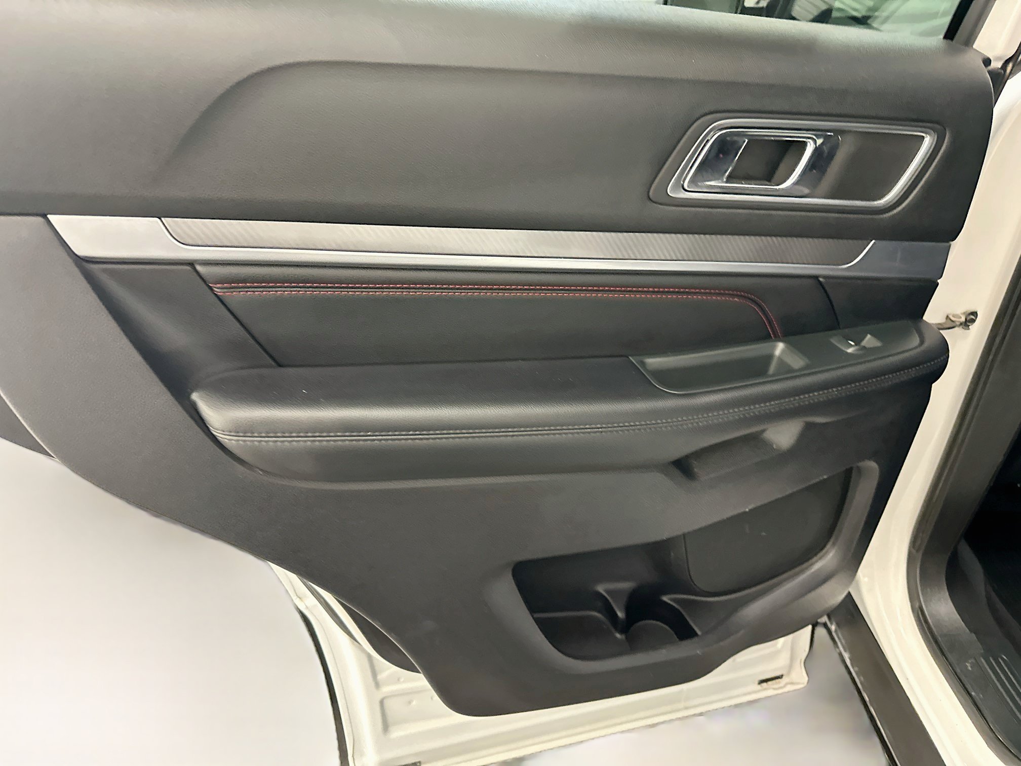 Used 2019 Ford Explorer Sport w/ Equipment Group 401A AWD/4WD image 28