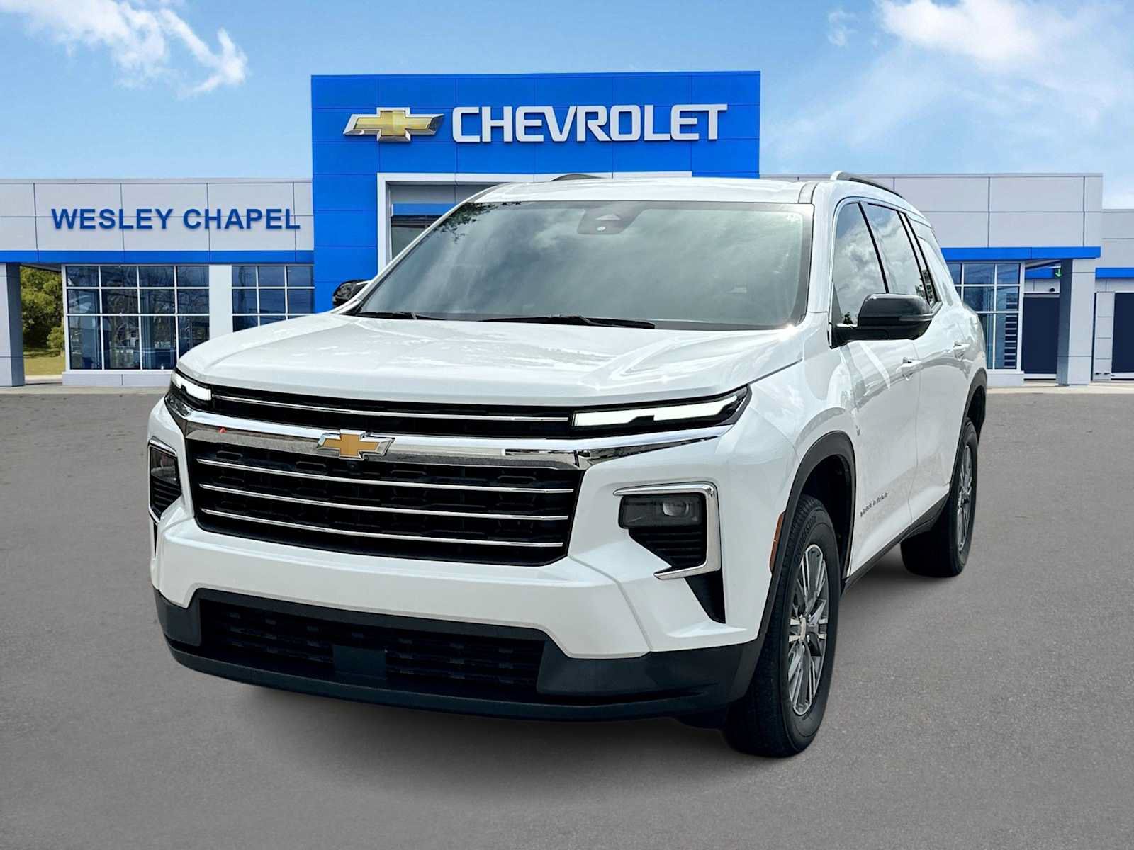 Certified 2024 Chevrolet Traverse LT w/ LPO, Floor Liner Package FWD image 1