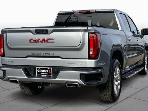 Used 2024 GMC Sierra 1500 Denali w/ Technology Package image 12