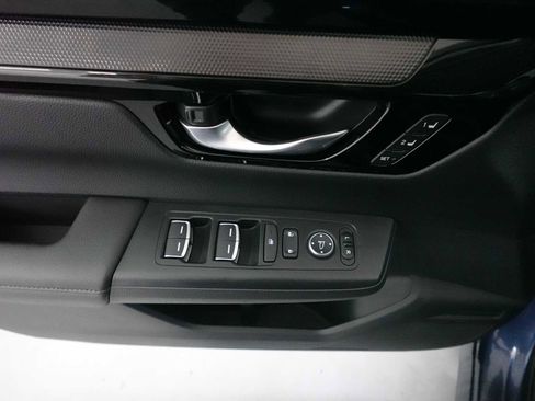 Used 2024 Honda CR-V EX-L image 11