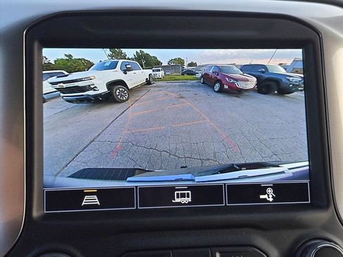 Used 2022 Chevrolet Silverado 1500 LTZ w/ LTZ Premium Package AWD/4WD image 24