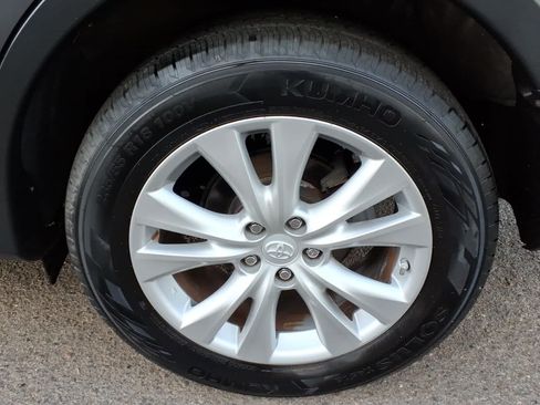 Used 2015 Toyota RAV4 Limited w/ Technology Package FWD image 8