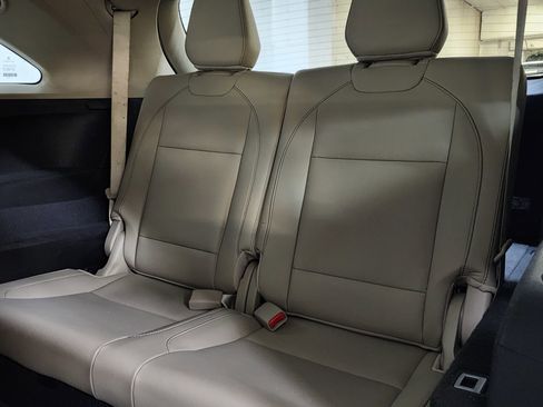 Used 2020 Acura MDX SH-AWD w/ Technology Package image 19