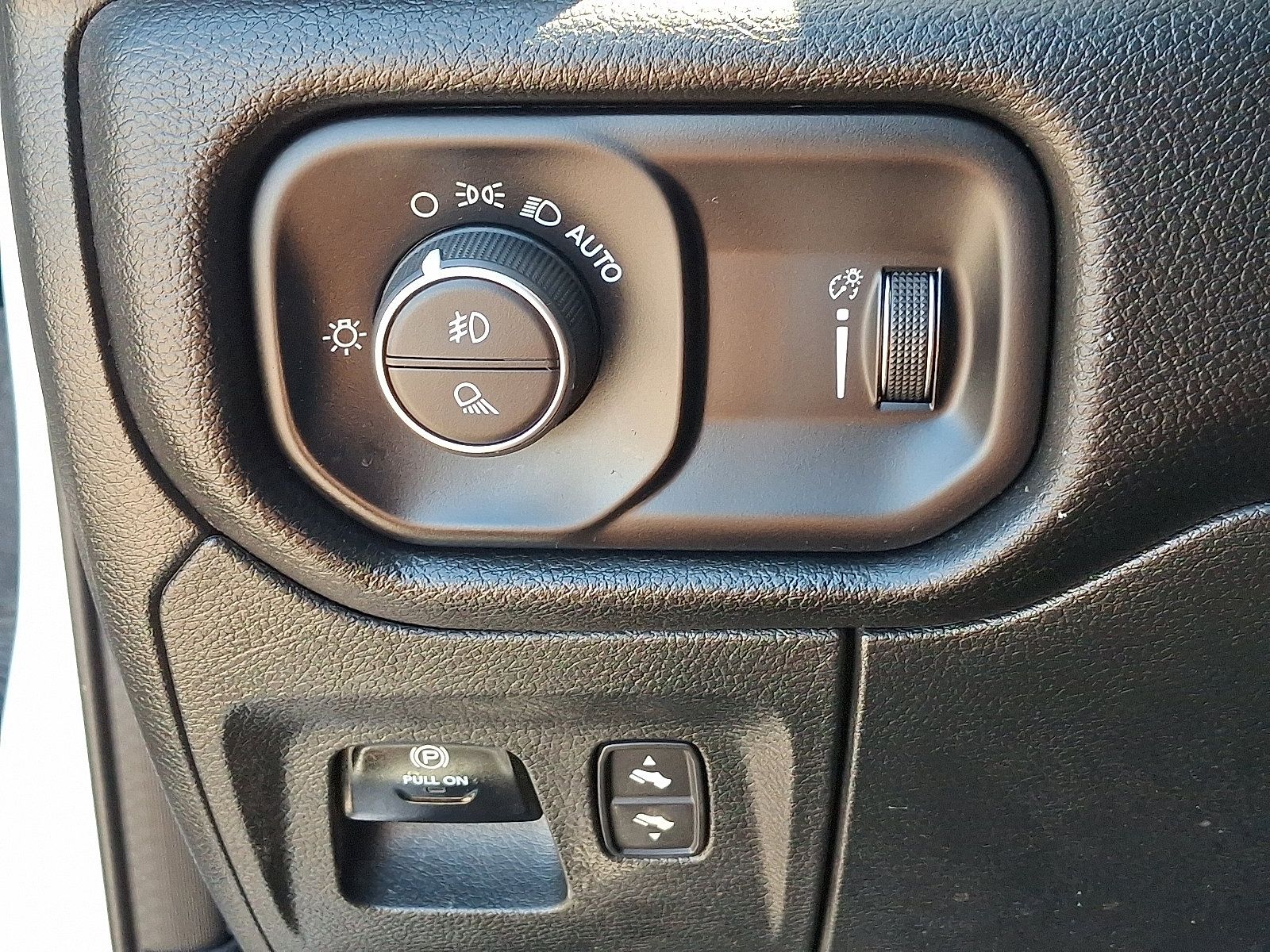Used 2023 RAM 1500 Big Horn AWD/4WD image 20