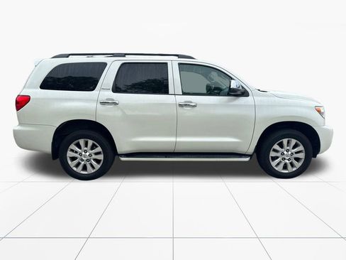 Used 2016 Toyota Sequoia Platinum AWD/4WD image 9