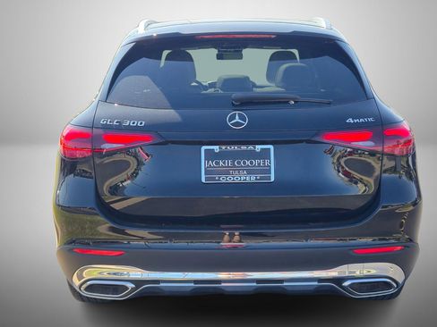 Used 2025 Mercedes-Benz GLC 300 4MATIC image 6