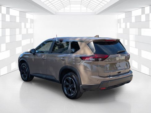 Certified 2025 Nissan Rogue SV AWD/4WD image 5