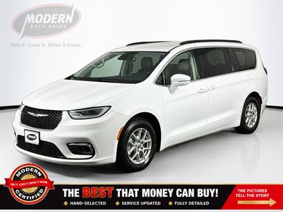 Used 2022 Chrysler Pacifica Touring-L