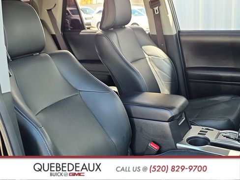 Used 2019 Toyota 4Runner Limited AWD/4WD image 34