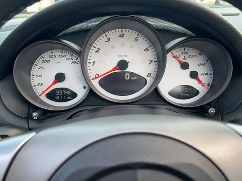 Used 2005 Porsche Boxster S image 24