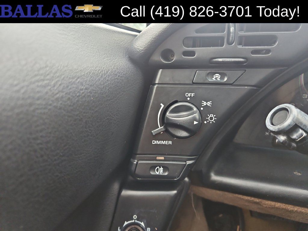 Used 1996 Chevrolet Corvette Coupe RWD image 23