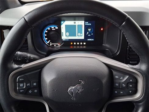 Used 2022 Ford Bronco Badlands image 19