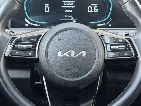 Used 2025 Kia Seltos S FWD image 27