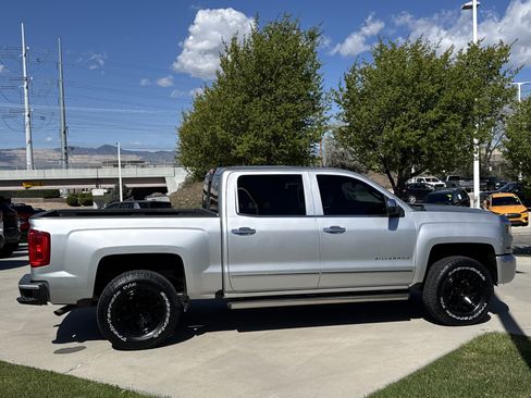 Used 2018 Chevrolet Silverado 1500 LTZ Z71 AWD/4WD image 6