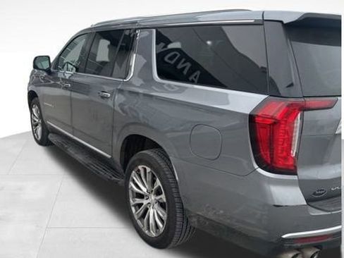 Used 2021 GMC Yukon XL Denali image 7