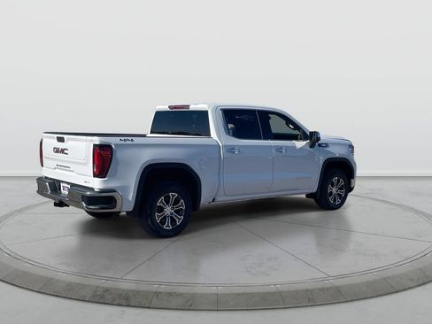 New 2026 GMC Sierra 1500 SLT AWD/4WD image 8
