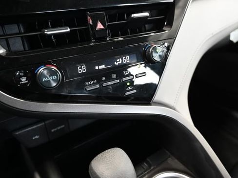 Used 2023 Toyota Camry LE image 18