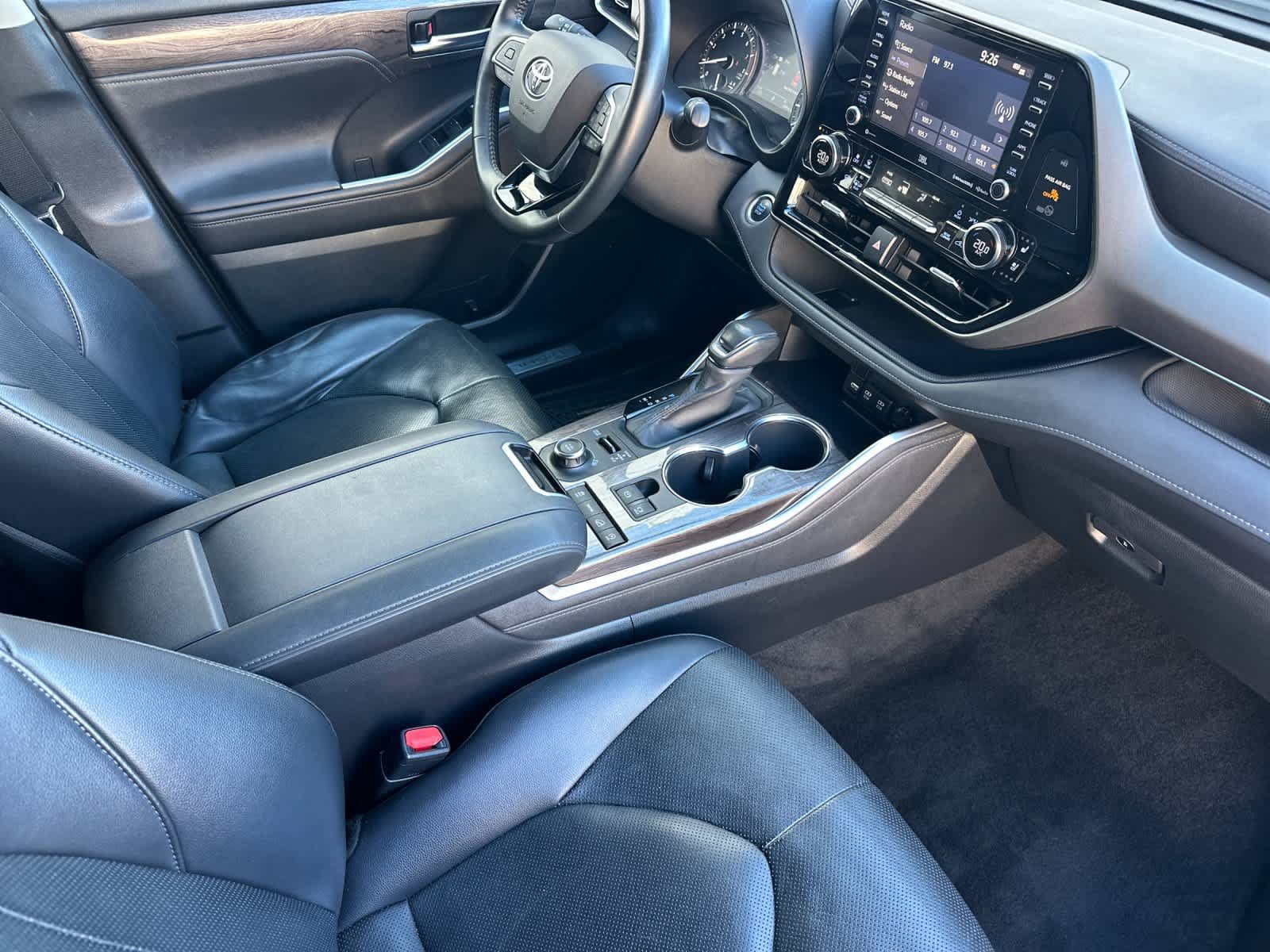 Used 2020 Toyota Highlander Limited AWD/4WD image 17