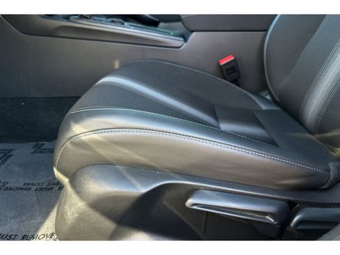 Used 2025 Honda Civic Sport image 13