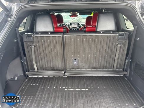 Used 2022 Toyota Highlander XSE image 26