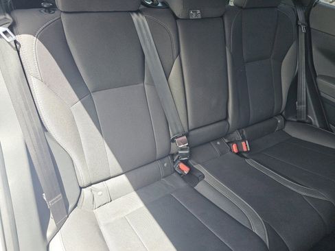 Used 2025 Subaru Crosstrek 2.5i Premium AWD/4WD image 28