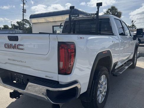 Used 2020 GMC Sierra 2500 SLT w/ SLT Premium Plus Package AWD/4WD image 4