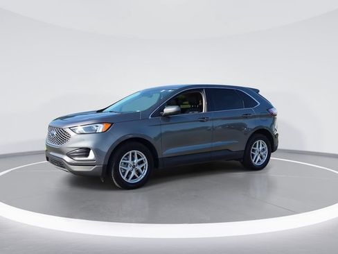Used 2024 Ford Edge SEL AWD/4WD image 4