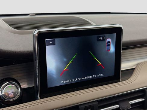 Used 2022 Lincoln Corsair AWD w/ Premium Package image 36