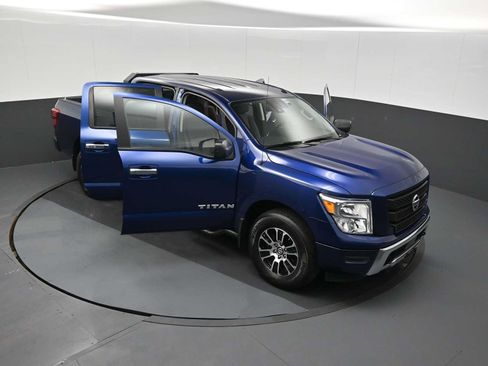 Used 2021 Nissan Titan SV w/ Accessory Utility Package AWD/4WD image 35